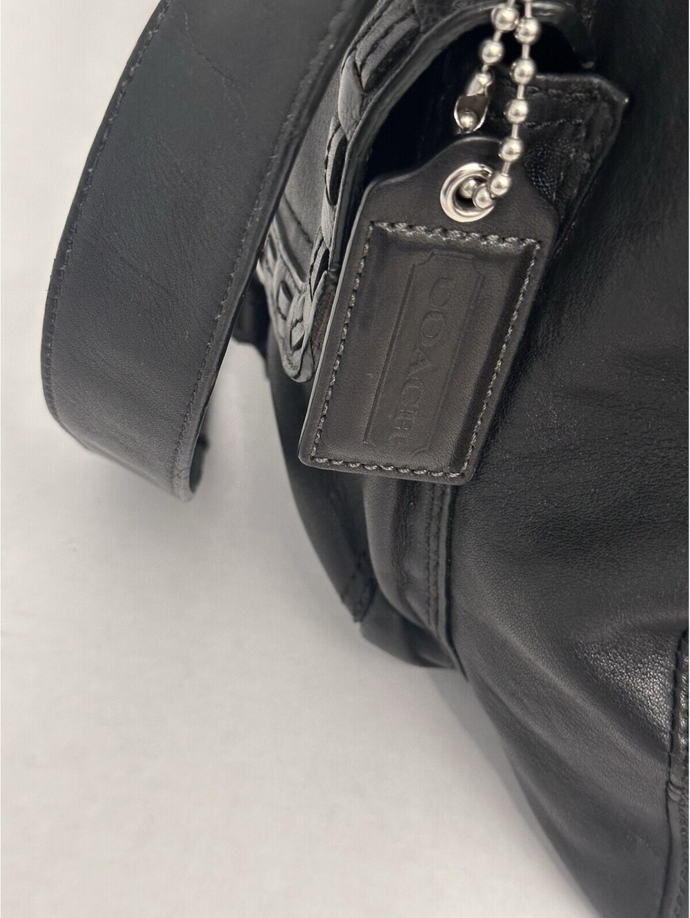 Vintage Coach Soho Courtney Black Leather Domed Satchel Handbag K0893-F13111 - Picture 4 of 9